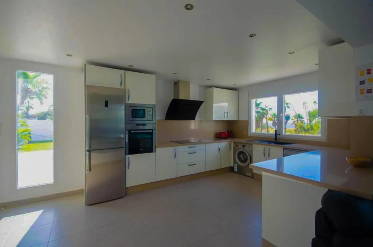 Villa De La Popa Estepona Spanyolország